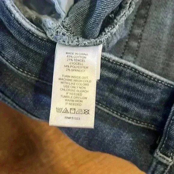 CeCe jeans - Picture 8 of 12